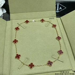 Van Cleef & Arpels Alhambra Ten Motif Or Rouge collier