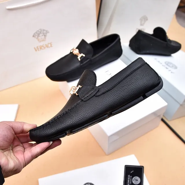 Versace Preto Dourado Couro Texturizado Medusa Fivela de Cavalo Loafer 7