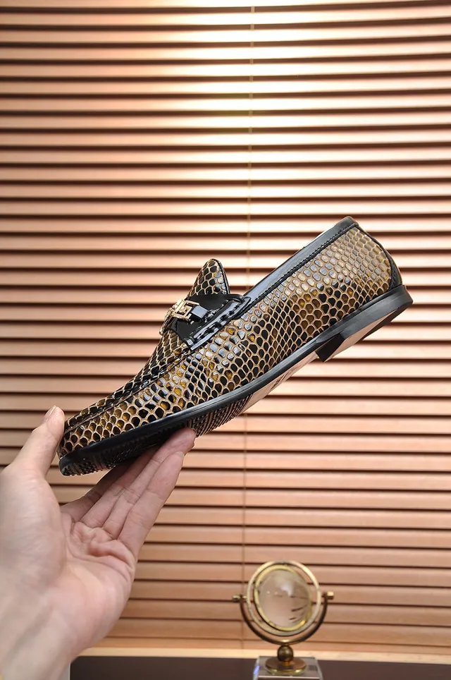 Versace Marron Noir avec imprimé de peau de serpent sur la partie supérieure, bord de cuir patenté, mocassin 6