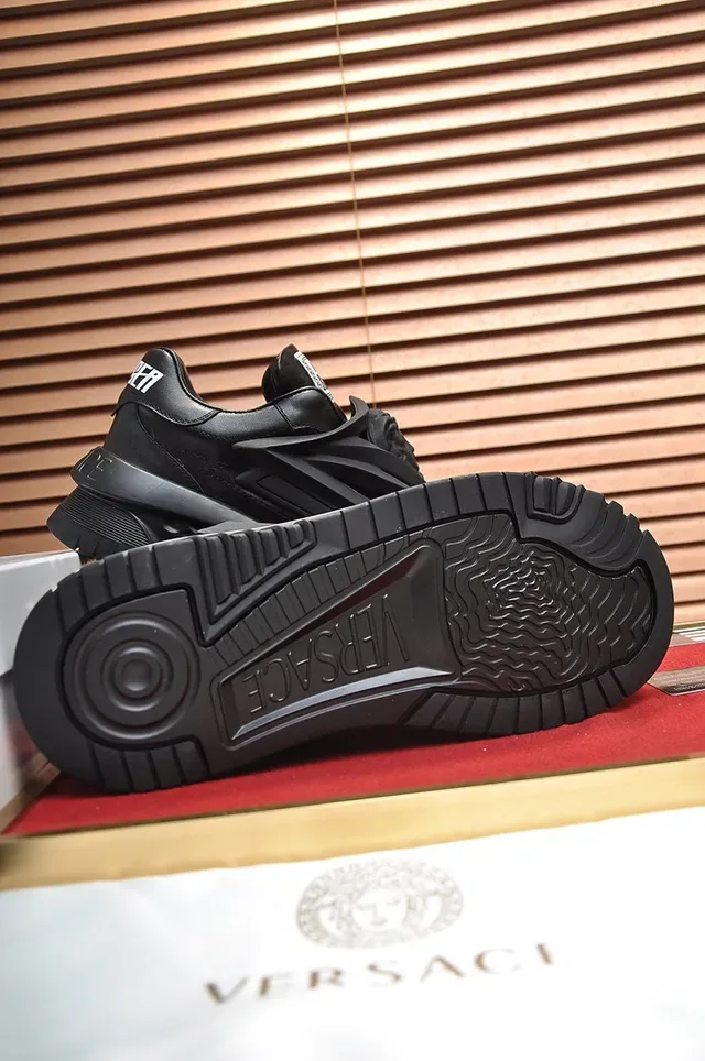 Versace Chain Reaction Black Laceless Lifestyle Sneakers 4