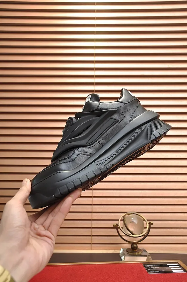 Versace Chain Reaction Black Laceless Lifestyle Sneakers 6