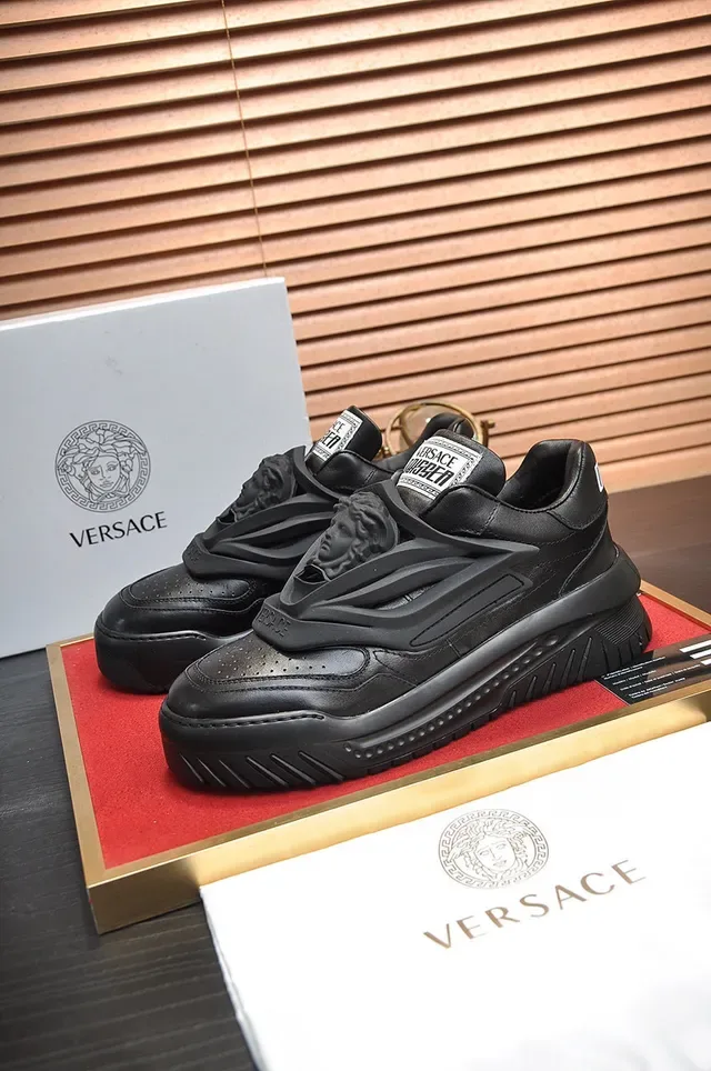 Versace Chain Reaction Black Laceless Lifestyle Sneakers 8