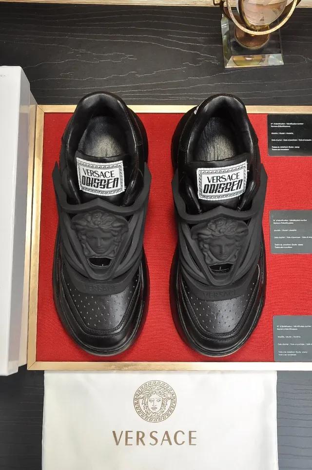 Versace Chain Reaction Black Laceless Lifestyle Sneakers 9
