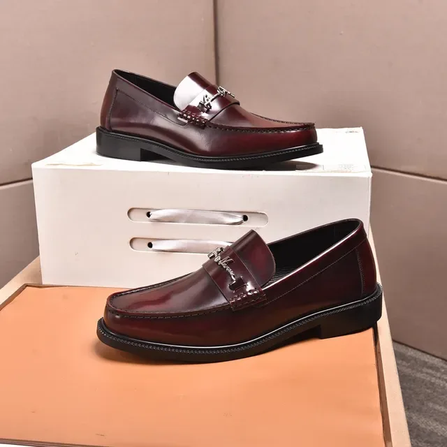 Mocassins Versace Chain Reaction Bordeaux cuir poli 8