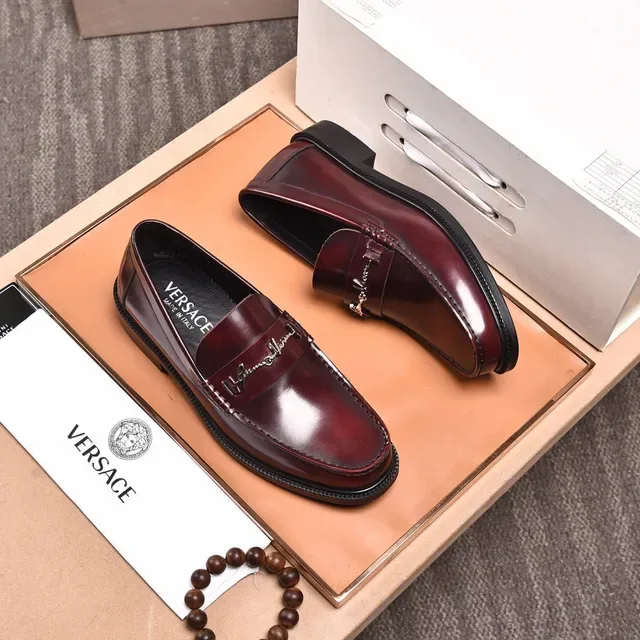 Mocassins Versace Chain Reaction Bordeaux cuir poli 9
