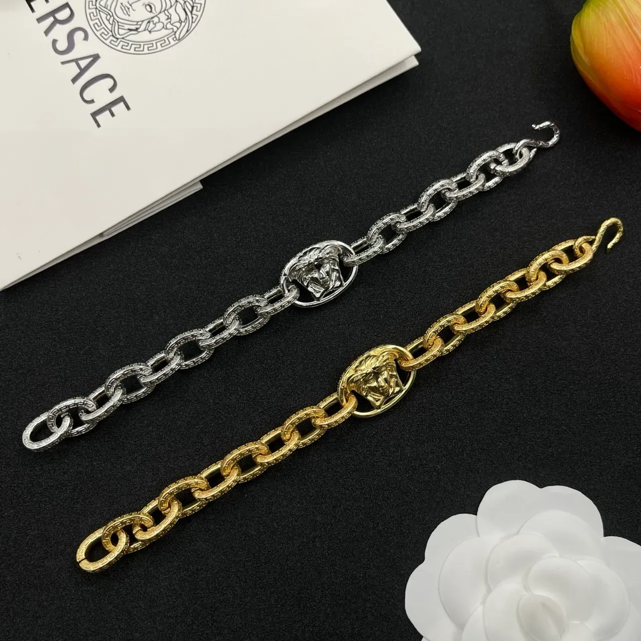 Versace Chain Reaction Medusa Head Bracelet Chaîne Argent 2
