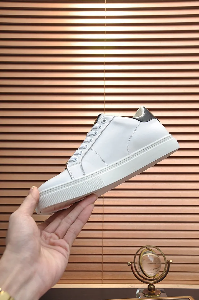 Versace Chain Reaction White and Black Leather Lifestyle Sneakers 6