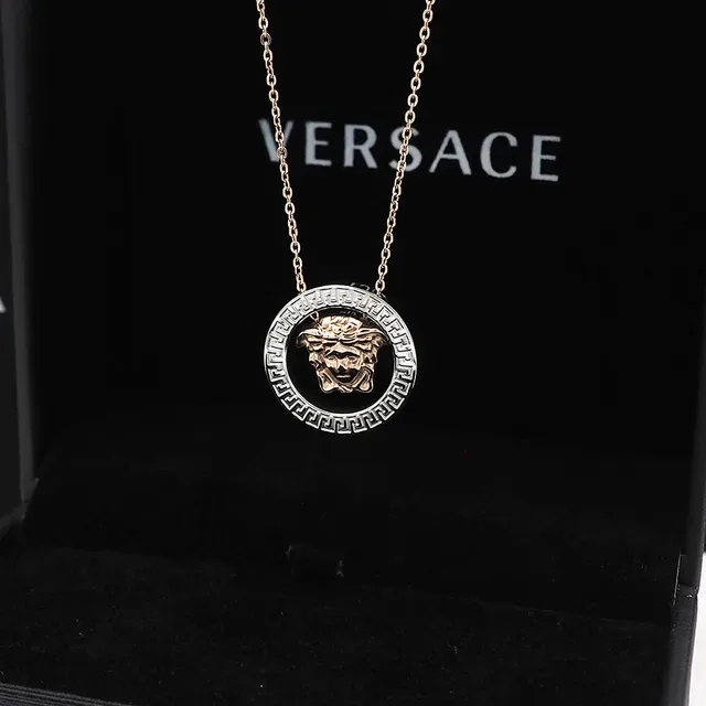 Versace Greca Odissea tête de Médusa collier en ton doré 5