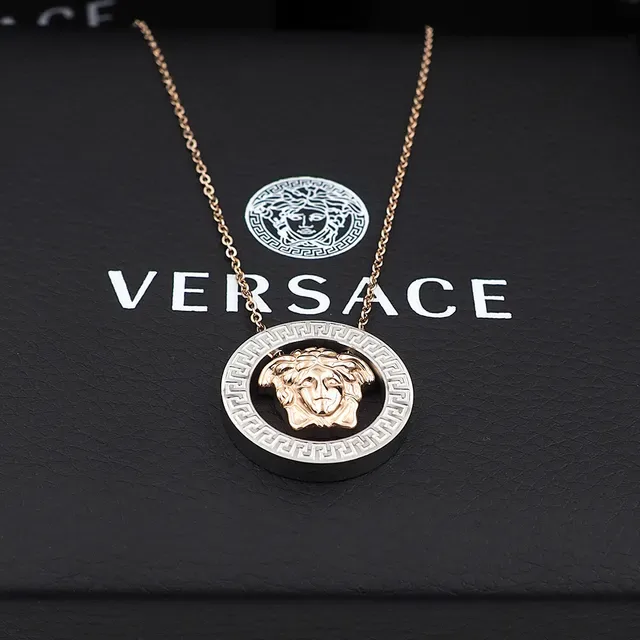 Versace Greca Odissea tête de Médusa collier en ton doré 6