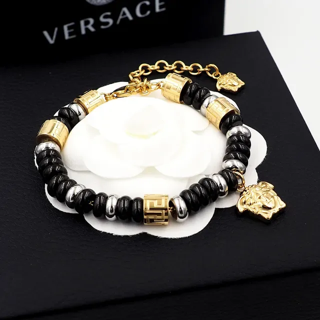 Versace Odissea noir et or Medusa Charm bracelet de perles 3