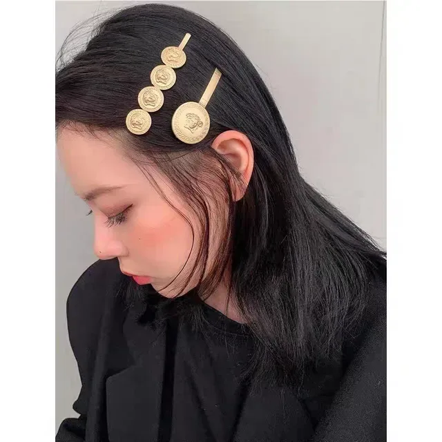 Versace Odissea Medusa Gold-Tone Four-Medallion Hair Brooch 3