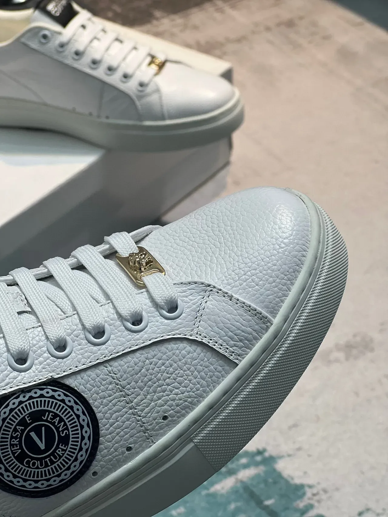 Versace White Black Textured Pebbled Leather Upper Circular Branded Medallion Lifestyle Sneakers 3