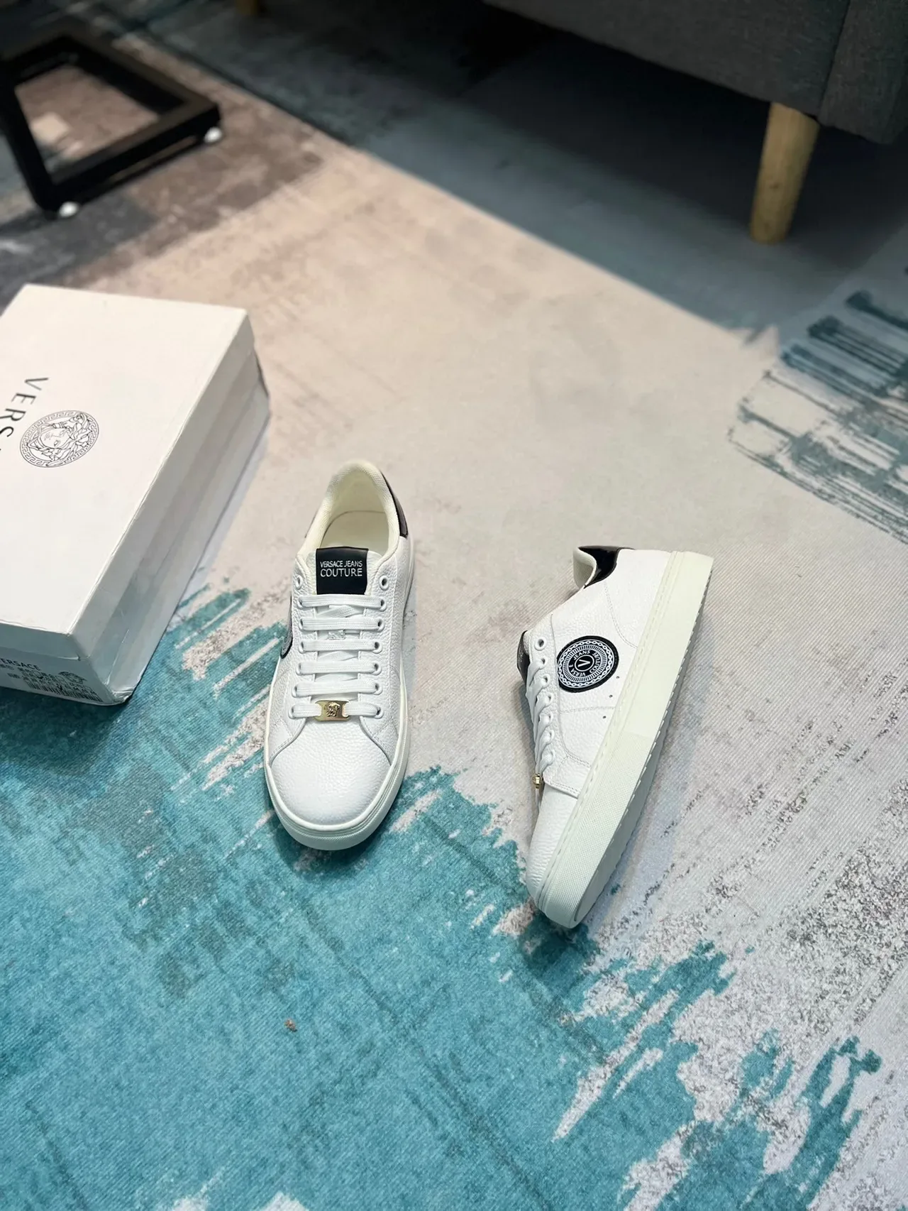 Versace White Black Textured Pebbled Leather Upper Circular Branded Medallion Lifestyle Sneakers 5