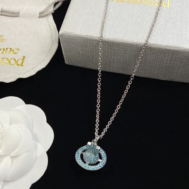 Vivienne Westwood Classic Orb Collier avec Cristaux Pavé 4