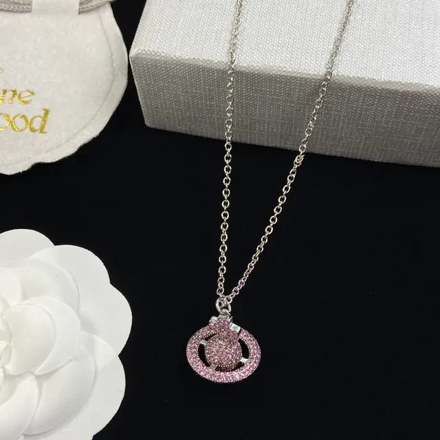 Vivienne Westwood Classic Orb Collier avec Cristaux Pavé 6