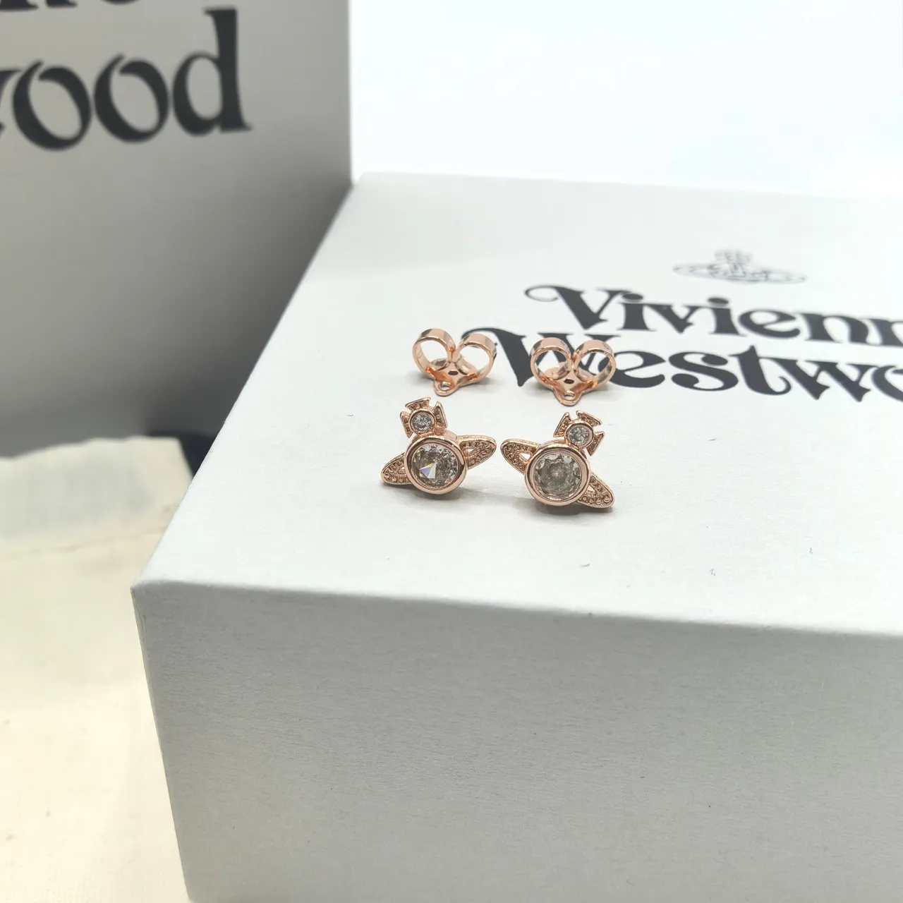 Vivienne Westwood Boucles d'oreilles Stud Orb en Cristal 7