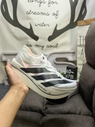 Adidas Adizero Adios Pro Evo 3 chaussures de course blanches noires roses 5