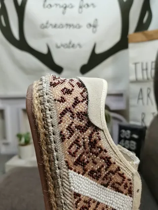 Adidas Beige Brown Leopard-Print Knit Upper Three White Stripes Lifestyle Sneakers 3