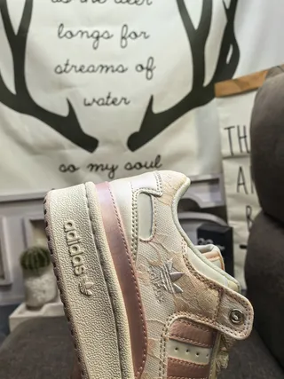 Adidas Beige Pink Low-Top Padded Collar Lifestyle Sneakers 4