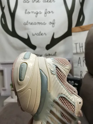 Adidas سول بني وردي مكدس شبكي أوفرليهي حذاء رياضي كبير 3