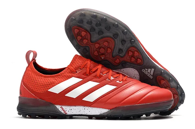 Adidas Chaussures de football Turf en noir et orange avec upper en knit et synthétique 3 rayures 10