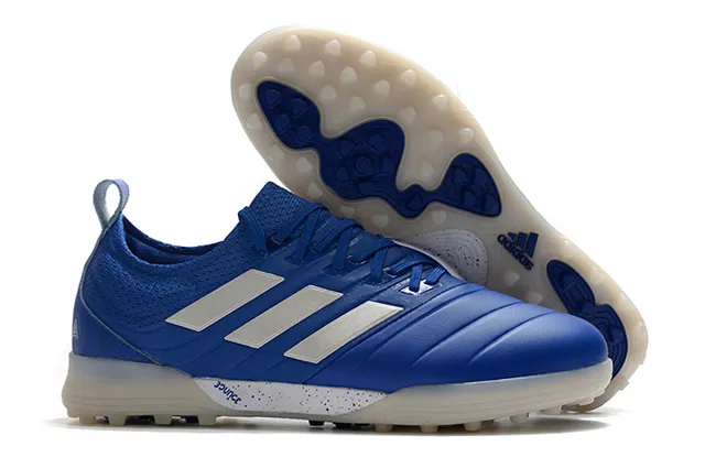 Adidas Chaussures de football Turf en noir et orange avec upper en knit et synthétique 3 rayures 12