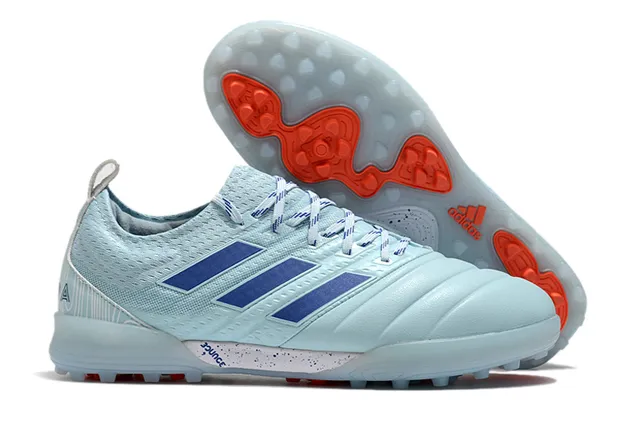Adidas Chaussures de football Turf en noir et orange avec upper en knit et synthétique 3 rayures 13