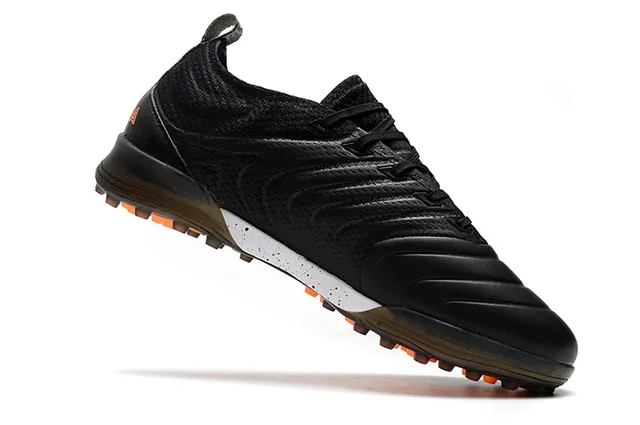 Adidas Chaussures de football Turf en noir et orange avec upper en knit et synthétique 3 rayures 21