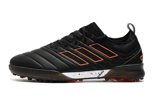 Adidas Chaussures de football Turf en noir et orange avec upper en knit et synthétique 3 rayures 23