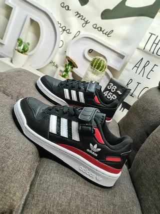 Adidas Black Red Laceless Velcro Strap Three-Stripe Side Panel Lifestyle Sneakers 7