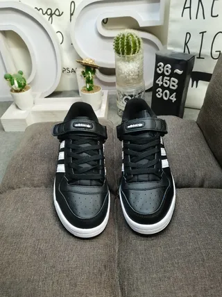 Adidas Black Red Laceless Velcro Strap Three-Stripe Side Panel Lifestyle Sneakers 10