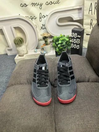 Adidas Black Red Low-Top Suede-and-Synthetic Upper Lifestyle Sneakers 10