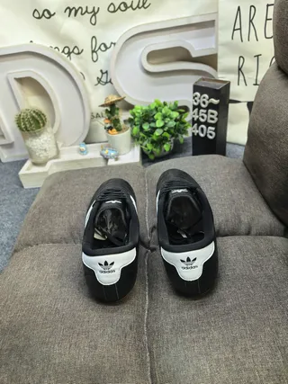 Adidas Black White Laceless Slip-On Quilted Leather Upper Indoor Soccer Shoes 18