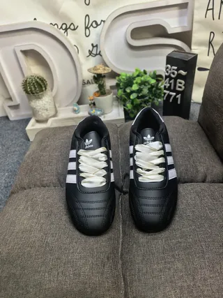 Adidas Black White Leather Upper Quilted Toe Cap Lifestyle Sneakers 10