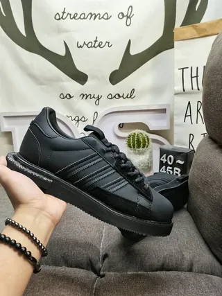 Adidas Chaussures Lifestyle Noir Blanc Haut en Similicuir Low-Top 5