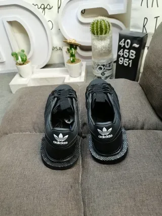 Adidas Chaussures Lifestyle Noir Blanc Haut en Similicuir Low-Top 8