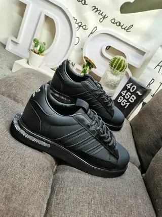 Adidas Chaussures Lifestyle Noir Blanc Haut en Similicuir Low-Top 9