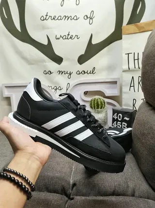 Adidas Chaussures Lifestyle Noir Blanc Haut en Similicuir Low-Top 15
