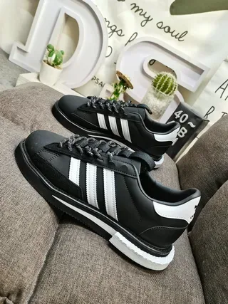 Adidas Chaussures Lifestyle Noir Blanc Haut en Similicuir Low-Top 17