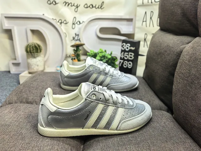 Adidas Black White Low-Top Leather-Suede Upper Lifestyle Sneakers 11
