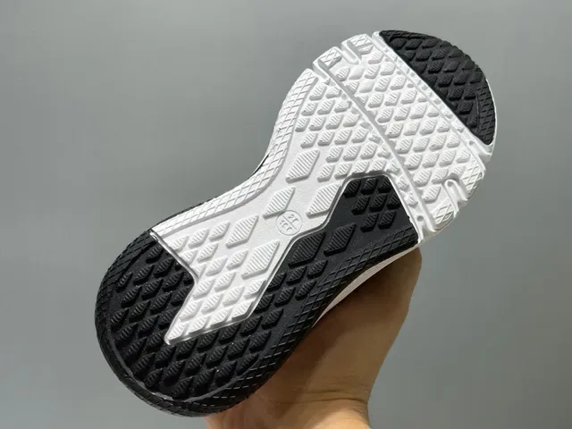 Adidas Black White Mesh Upper Velcro Strap Lifestyle Sneakers 21