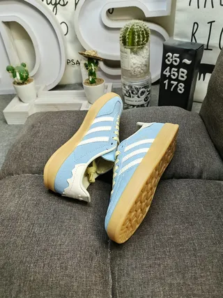 Adidas Blue Beige Suede Upper Gum Rubber Sole Lifestyle Sneakers 6