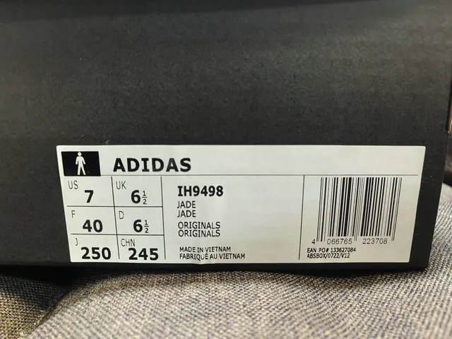 Adidas Blue White Laceless Toggle Closure Knit Mesh Upper Lifestyle Sneakers 2