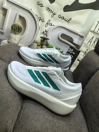 Adidas Blue White Laceless Toggle Closure Knit Mesh Upper Lifestyle Sneakers 17