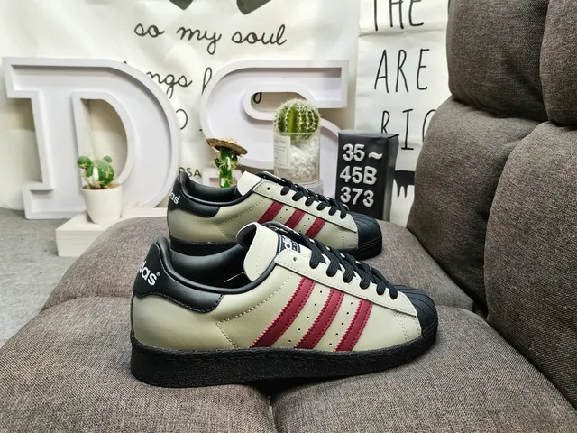 Adidas Brown Black Low-Top Leather Upper Lifestyle Sneakers 21