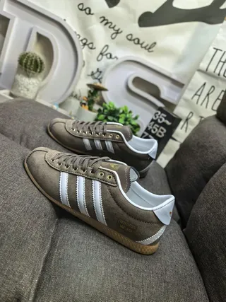 Adidas Brown White Suede Upper Three Stripes Lifestyle Sneakers 7