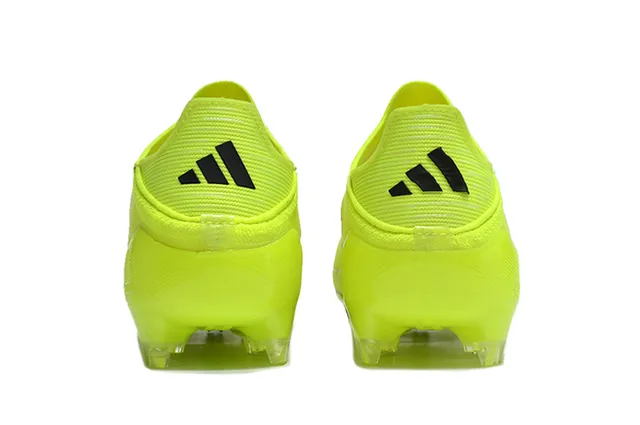 Adidas F50 নীল গোলাপি লো-কাট সক-ফিট আপার সিন্থেটিক টেক্সচার্ড শেল ফার্ম-গ্রাউন্ড সকার শোজ 10