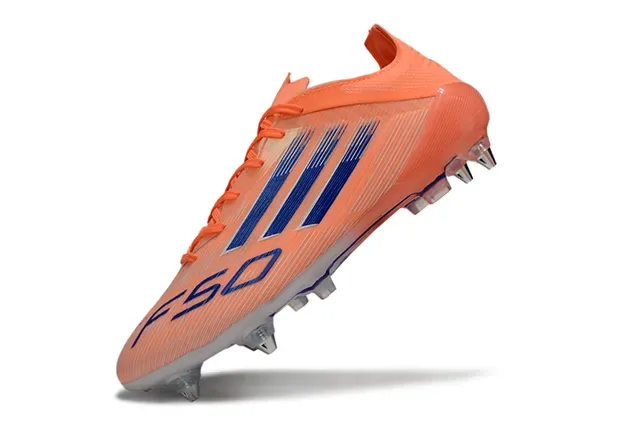 Adidas F50 Chaussures de football orange bleu upper synthétique coupe basse graphique trois rayures terrain ferme 3