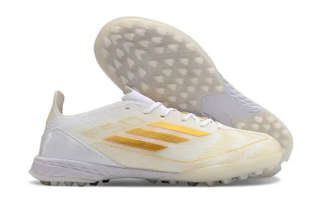 Adidas F50 White Gold Chaussures de football turf légères en matière synthétique avec détails de rayures 4