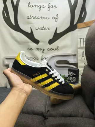 Adidas Gazelle Black and Yellow Lifestyle Sneakers 5